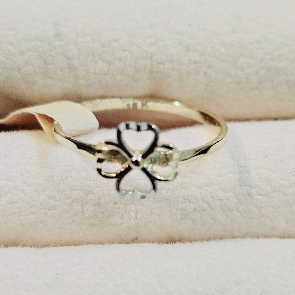 Gold Four-Heart Clover Ring — Elegant Women's Fashion Ring - Picture 3 of 3